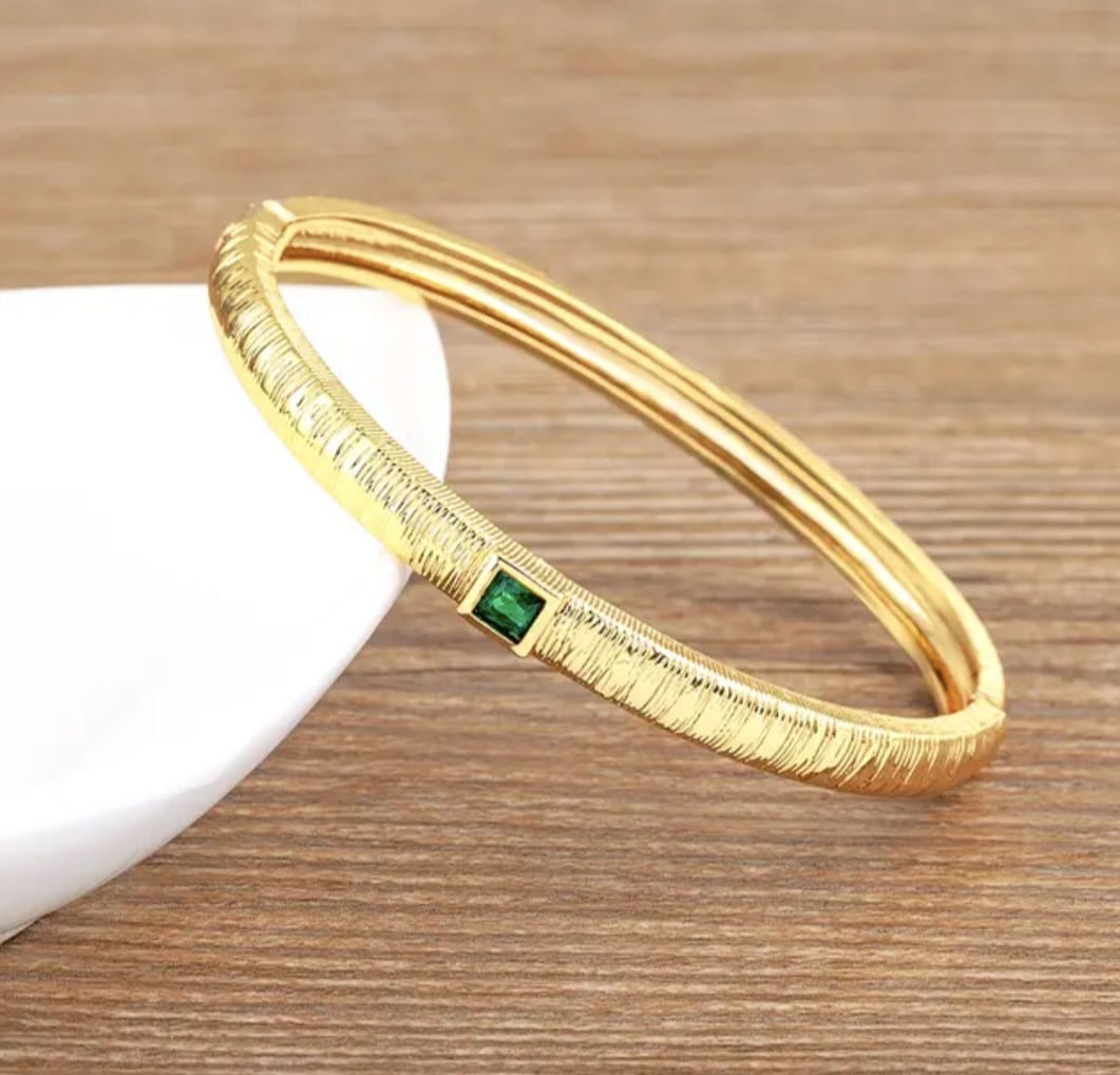 Gold-Plated Textured Bangle with Emerald Square Crystal