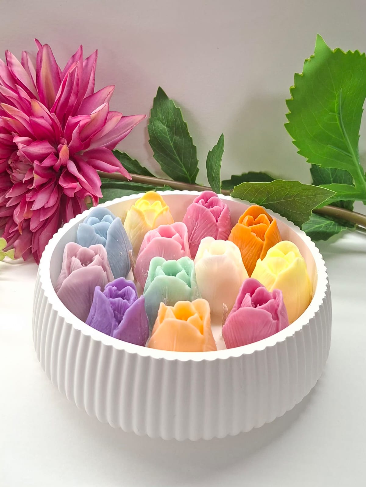 Tulip Colorful Garden Candle – 100% Natural Soy Wax