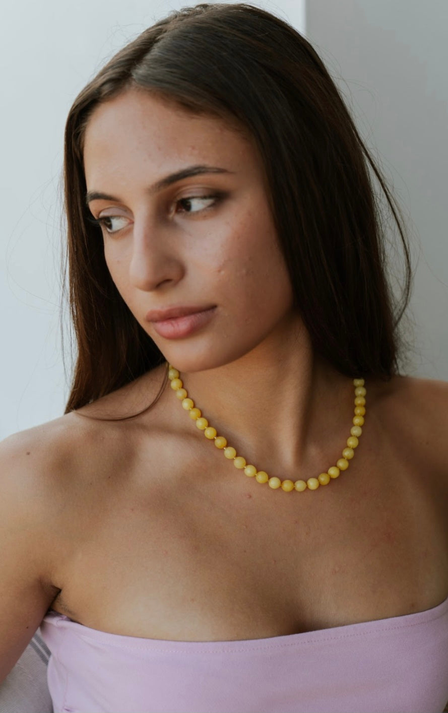 Elegant Yellow Jade Bead Necklace – with Gold-Plated Adjustable Chain