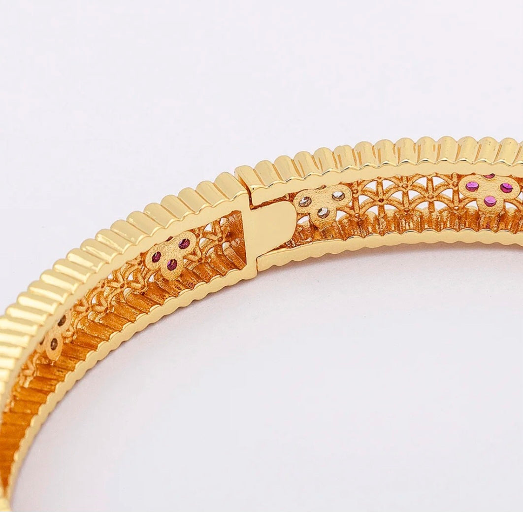 Vintage-Inspired Floral Filigree Bangle