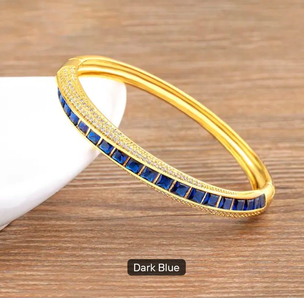Luxurious 18K Gold Plated Bangle